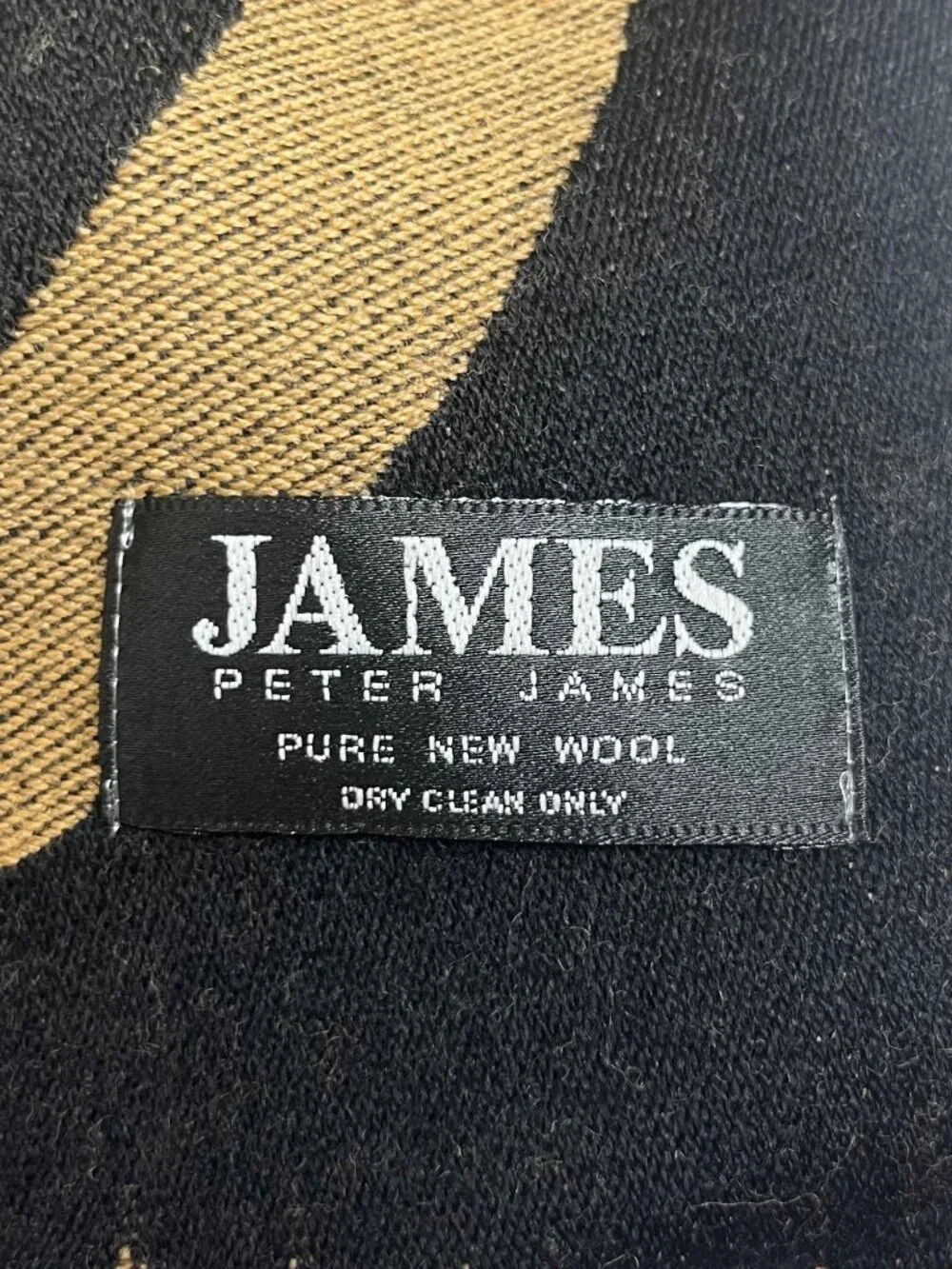 Peter James Pure Wool Scarf Womens OS Black Cooper Reversible